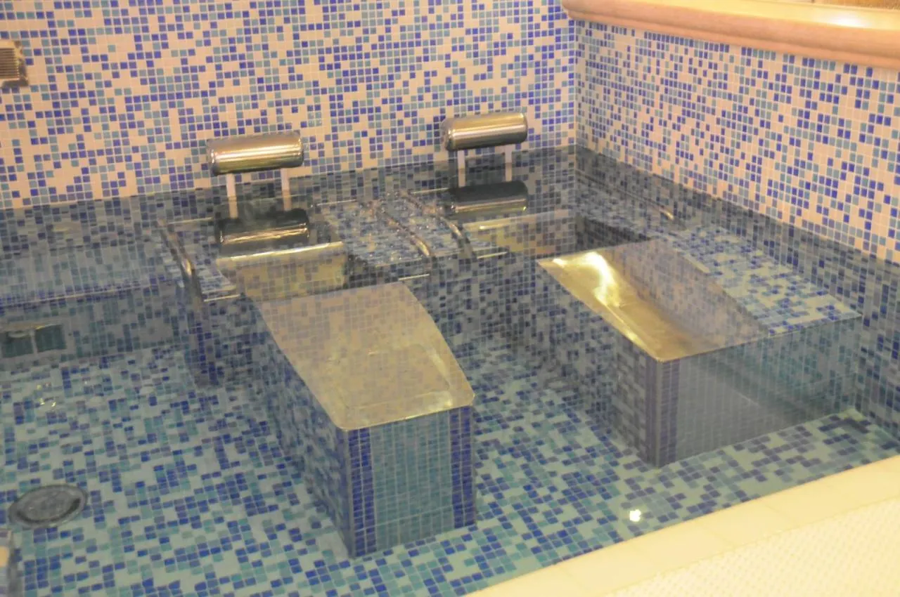 Hotel Embassy Cesenatico 3*,  İtalya