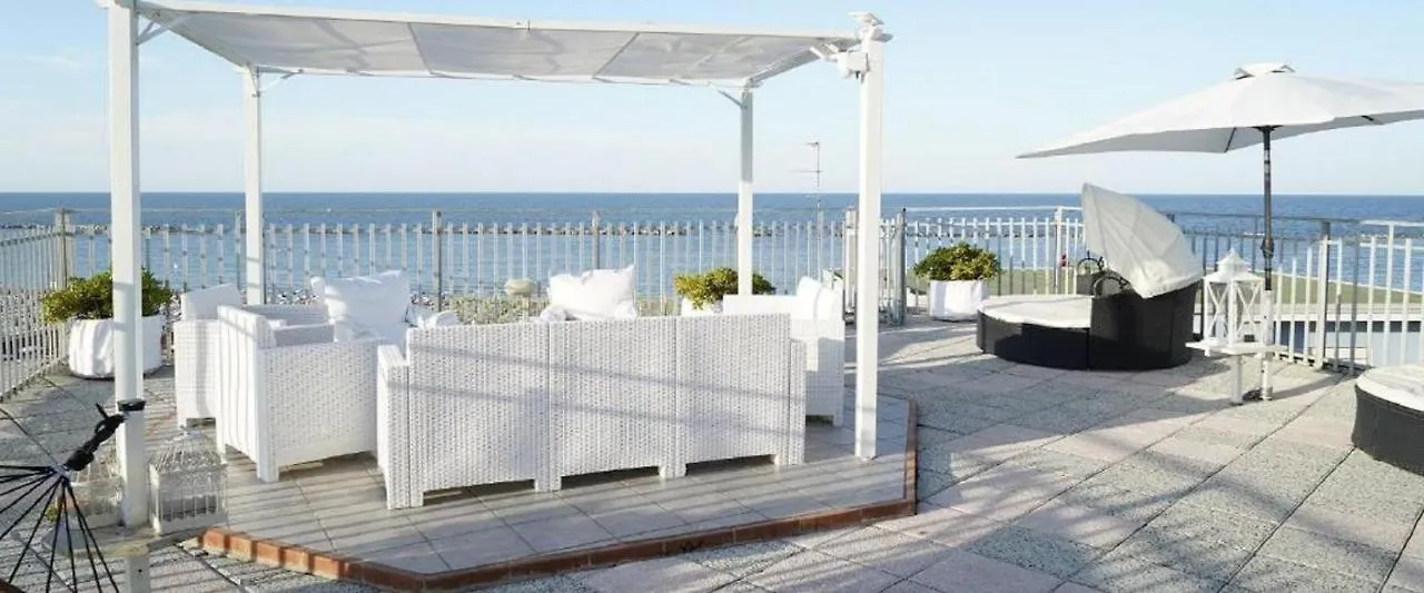 Hotel Embassy Cesenatico
