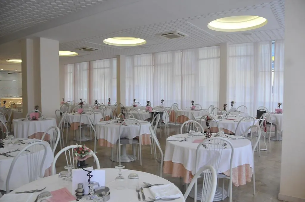 Hotel Embassy Cesenatico 3*,  Ιταλία
